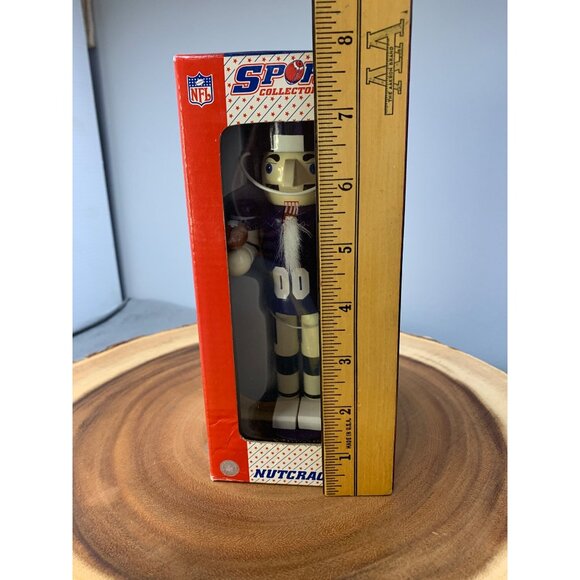 NFL Sports Collectors Nutcracker Baltimore Ravens Football Player Figurine 7" 19 - Picture 10 of 12